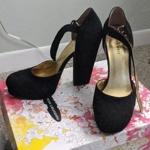 Nine West Velvet Mary Jane Platforms 8M